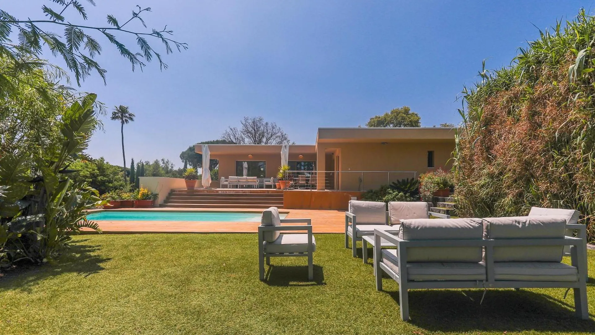 Villa Capitane Grimaud 0*,  França